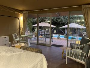 Safari Tent 7 Accessible