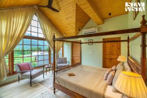 StayVista at The Oakridge 4BR in Chamba with Jacuzzi, nearby activities at Khajjiar Mini Switzerland of India