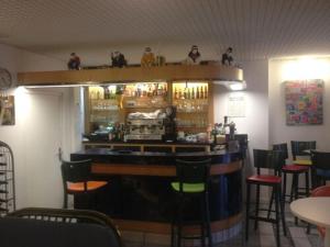 Hotels Hotel Couleurs Sud Centre-ville Gare Charleville-Mezieres : photos des chambres