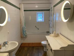 B&B / Chambres d'hotes Chateau de Grandsagne : photos des chambres