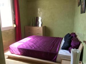 Bel appartement meublé et propre près du centre ville