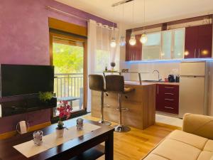 Lavander Apartment W Pool and Private Beach