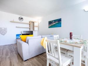 47 Amazing Primavera with Wifi, Terrace, Pool