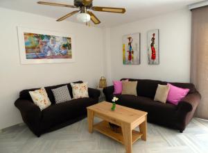 Selecta Family by the Sea