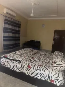 Avina specious room - Apéyémé