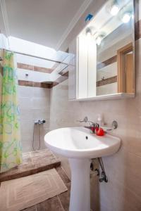 House of Flowers near Beach 2