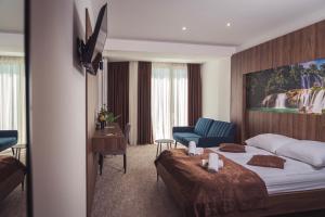 King Room with Balcony room in Hotel Tazz