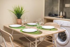 Cozy home near Stavros Niarchos