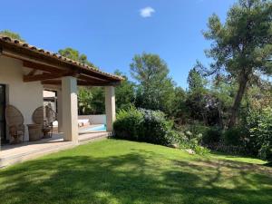 Villas Calme et confort dans un ecrin de verdure : photos des chambres