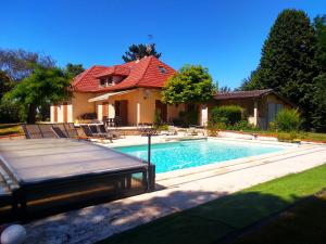 L'échappée du Canal - Piscine - Cheminée - Clim - Parking privé gratuit - 8 personnes - 3 chambres - Parc