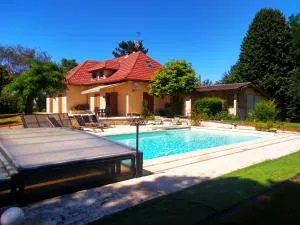 L'échappée du Canal - Piscine - Cheminée - Clim - Parking privé gratuit - 8 personnes - 3 chambres - Parc - Montech