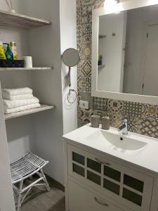 Relax Monís Incredible Ocean Views