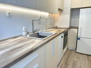 Restful Apartment for 4 Guests in Burgas