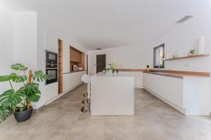 Villas Vue sur parc avec petanque, basket, clim et Tramway : photos des chambres