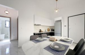Monterey A1 modern 54 sqm apt in Paleo Faliro