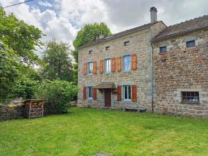 Maisons de vacances Gite Gite La Fontaine 10/12 personnes : photos des chambres
