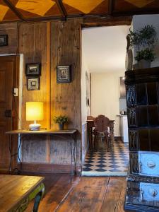 Appartements Gite Maison des Vignerons : Appartement Confort La Stube