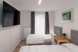 Modern, komfortabel, vollausgestattet - Wohnen für Geschäftsreisende und Monteure by mevoga - Am Sittardsberg