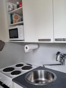 Kompakti yksiö numero 12 pienkerrostalossa