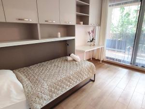 2 Coastal Retreat Apartments