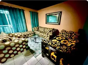 Seaside 2 Bedroom Oasis at 7 Miles Beach, Negril, Point Village - Orange Bay