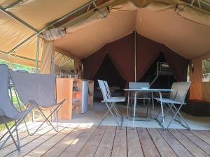 Campings Camping Onlycamp L'Oree d'Alsace : photos des chambres
