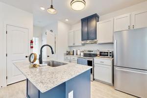 Private Townhome | Close to Everything | Patio