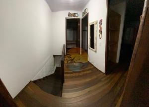 Linda Casa com 03 Dormitórios - 30 Metros até até a Praia