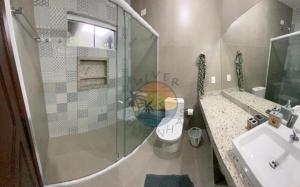 Linda Casa com 03 Dormitórios - 30 Metros até até a Praia