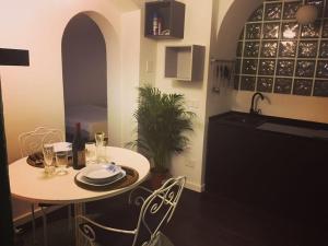 Little gem in Trevi Fountain