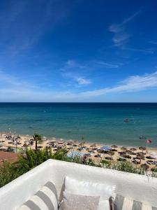 Luxury Apartment Beach View by Marina Beach