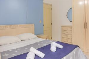 Elegância Clássica a 1 quadra da praia em Bc N704