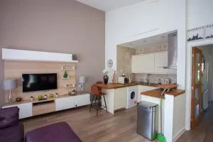 Mosspark Boulevard Exec Apartment ii - Free Parking - Hurlet