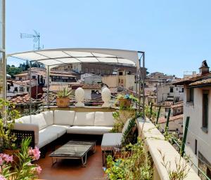Borgo San Jacopo Penthouse by 360Rentals