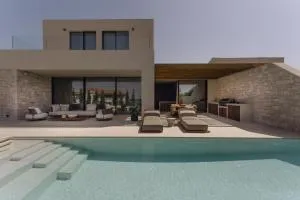 Valerozo Villas - Exclusive Beachside Experience - Amoudi