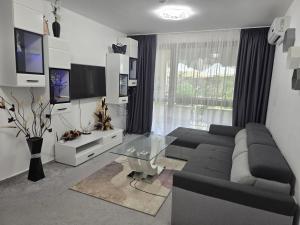 Cascadas pool view luxury apartment Sunny beach