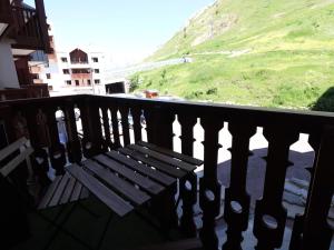 Studio Cabine à Tignes, Accès Direct Pistes, Balcon, WiFi, 4 Pers - FR-1-502-568