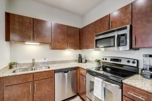 UBP - Chic High Design 1 Bed Montrose