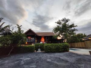 Banhom Pool villa บ้านหอมพูลวิลล่า