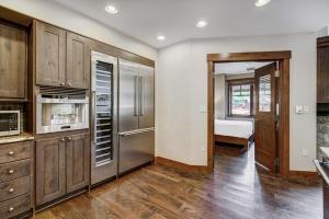 Four-Bedroom Apartment