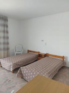 Seaview Apartment by Christina