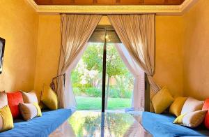 Palmeraie vue piscine 3 exclusivement aux familles