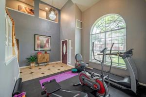 Beautiful 4-bedroom House with Nice Backyard