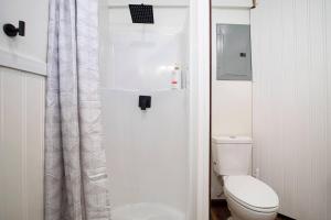 CB Cozy Alaskan Getaway Minutes from Downtown