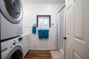 CB Cozy Alaskan Getaway Minutes from Downtown