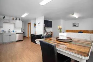 Meadow Rue Retreat - Dennis Manor