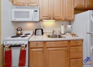 Madeira Beach Tropic Breeze Unit 14 Second Floor