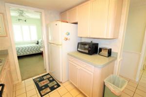 Gulf Front Beauty 2BD 2BA w Bonus Room Sand Castle