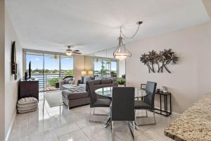 New Listing Bahia Vista 8 411 2BD 2BA