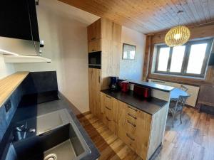 T2 à Courchevel 2* accès pistes, parking, vue vallée, 4 pers. - FR-1-514-22